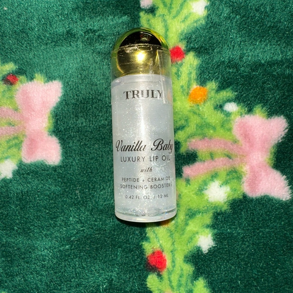 🆕 TRULY - Vanilla Baby • Luxury Lip Oil 💋